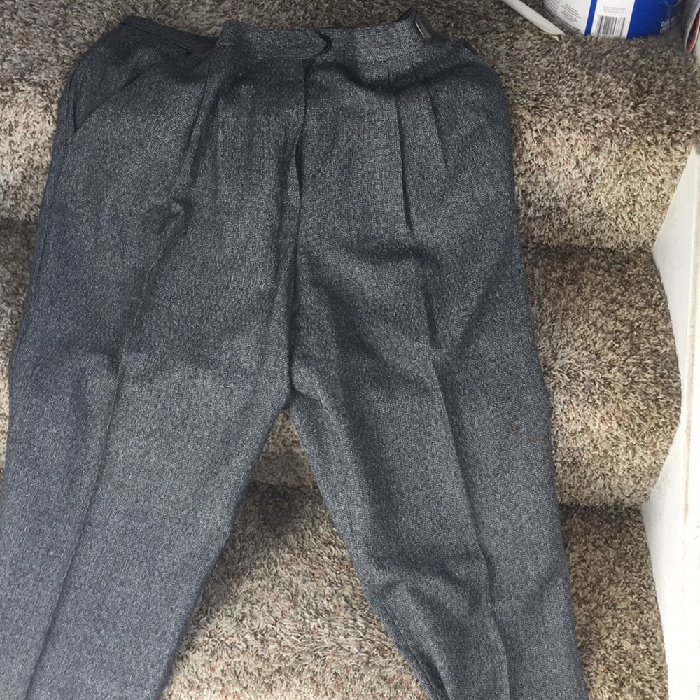 Pleated pants